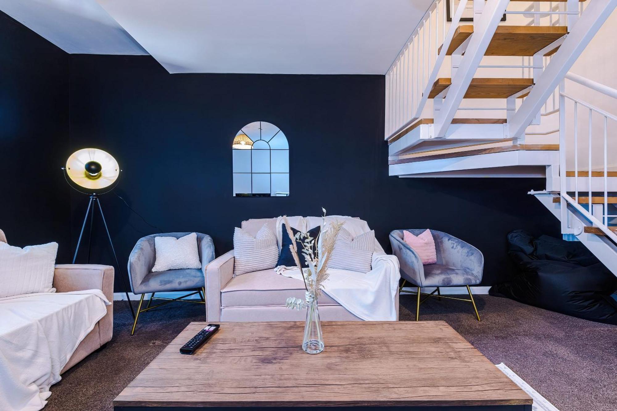 Rest&Recharge At A Spacious Townhouse By The Etihad Manchester Exterior foto