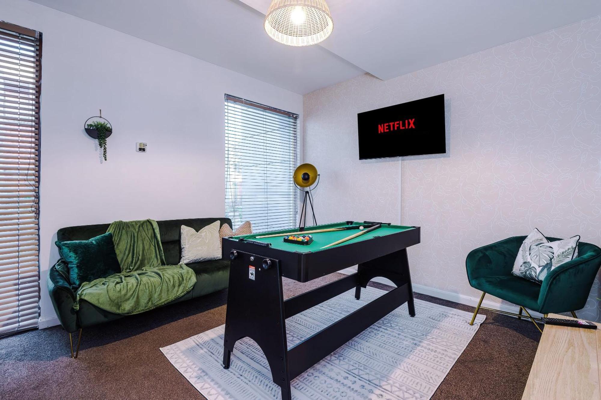 Rest&Recharge At A Spacious Townhouse By The Etihad Manchester Exterior foto